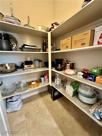 2707 ChinaBerry Hill Street, Laughlin, NV 89029