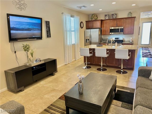 2707 ChinaBerry Hill Street, Laughlin, NV 89029