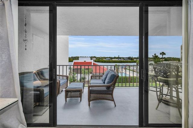 19111 VISTA BAY DRIVE 304, Indian Shores, FL 33785
