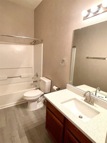 2709 Logan Drive, Mansfield, TX 76063