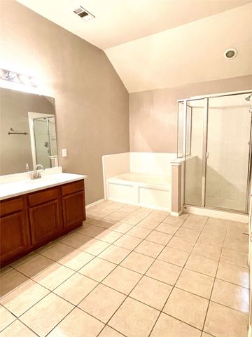 2709 Logan Drive, Mansfield, TX 76063