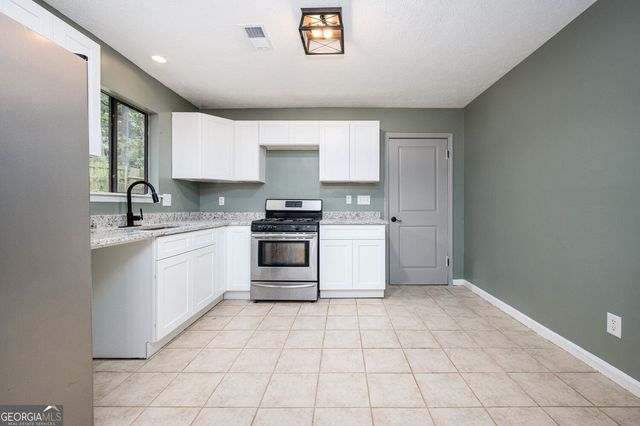 1650 Auden Lane NW, Norcross, GA 30093