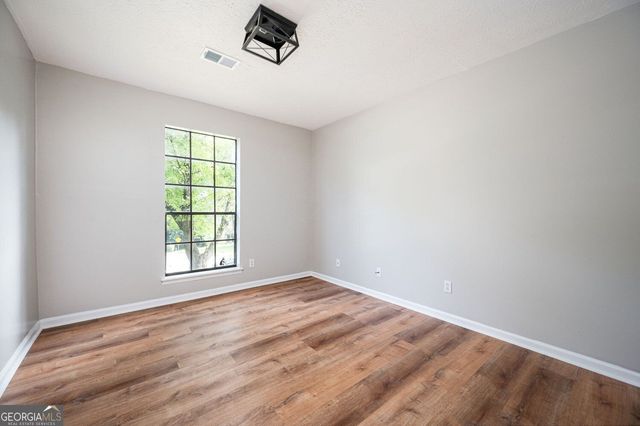 1650 Auden Lane NW, Norcross, GA 30093