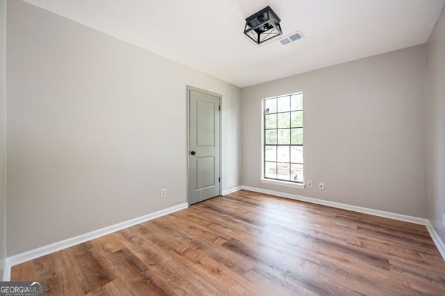 1650 Auden Lane NW, Norcross, GA 30093