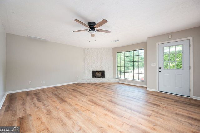 1650 Auden Lane NW, Norcross, GA 30093