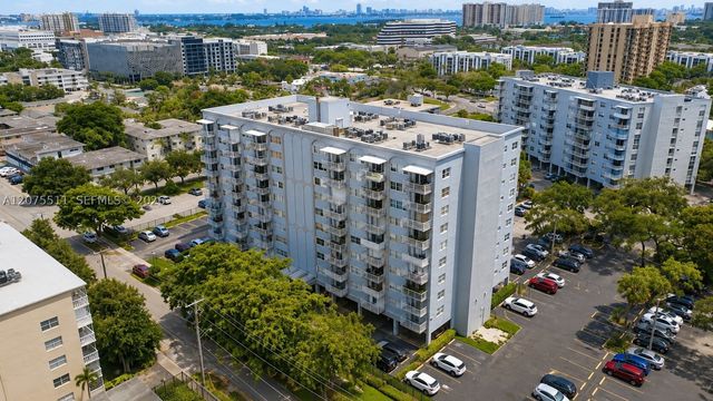 1470 NE 125th Ter 202, North Miami, FL 33161