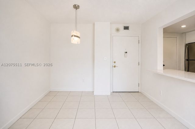 1470 NE 125th Ter 202, North Miami, FL 33161