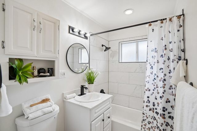 3443 Kentfield Dr, Sacramento, CA 95821