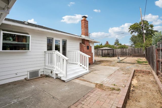 3443 Kentfield Dr, Sacramento, CA 95821