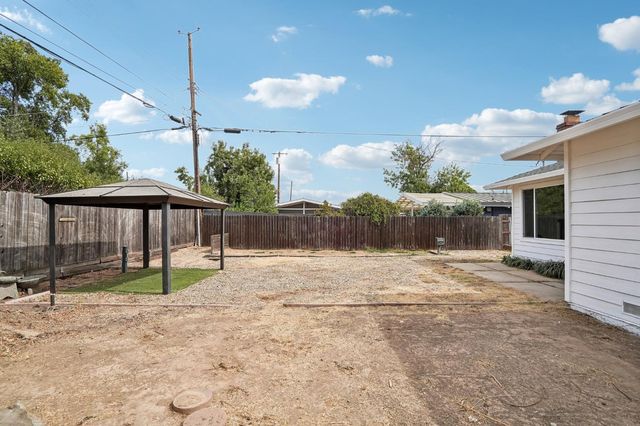 3443 Kentfield Dr, Sacramento, CA 95821
