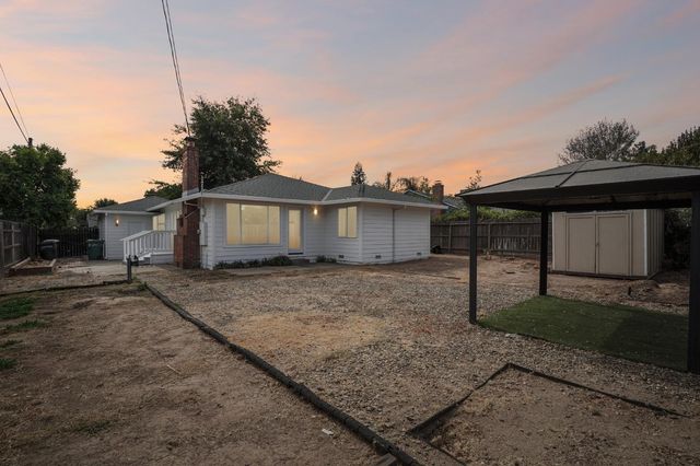 3443 Kentfield Dr, Sacramento, CA 95821