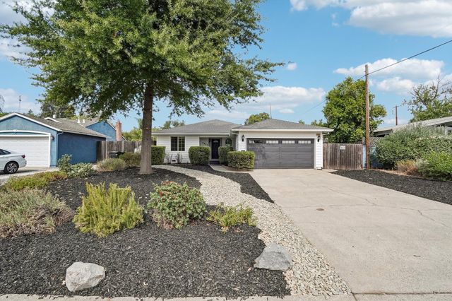3443 Kentfield Dr, Sacramento, CA 95821
