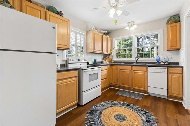 2483 Lakeshore, Conyers, GA 30012