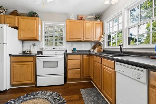 2483 Lakeshore, Conyers, GA 30012
