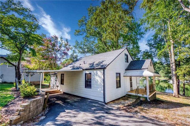 2483 Lakeshore, Conyers, GA 30012