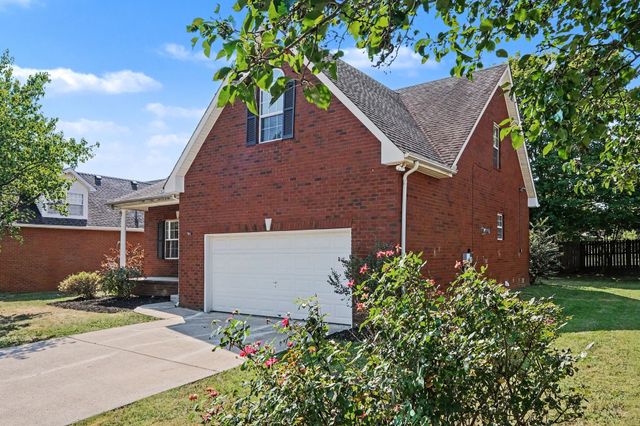 2837 Vicwood Dr, Murfreesboro, TN 37128
