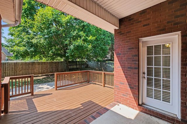 2837 Vicwood Dr, Murfreesboro, TN 37128