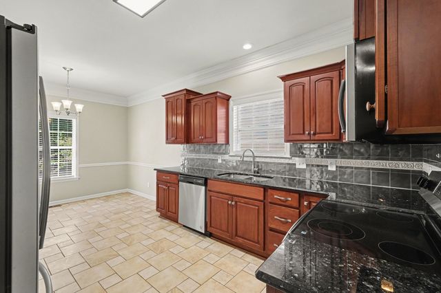 2837 Vicwood Dr, Murfreesboro, TN 37128
