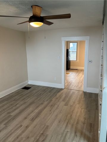 4-6 Charles St, Dravosburg, PA 15034