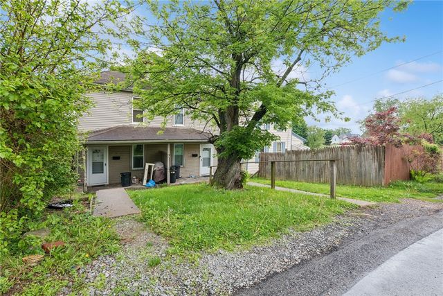 4-6 Charles St, Dravosburg, PA 15034
