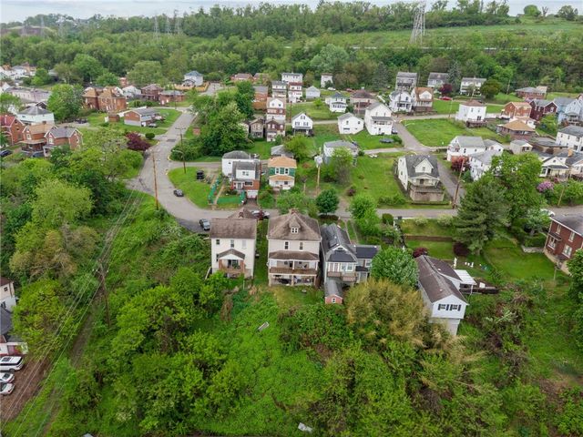 4-6 Charles St, Dravosburg, PA 15034