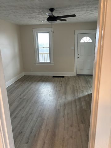 4-6 Charles St, Dravosburg, PA 15034