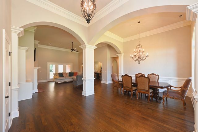 825 Piccadilly Dr, Nolensville, TN 37135