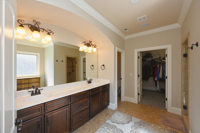 825 Piccadilly Dr, Nolensville, TN 37135