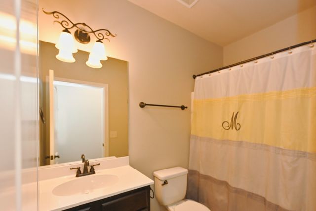 825 Piccadilly Dr, Nolensville, TN 37135