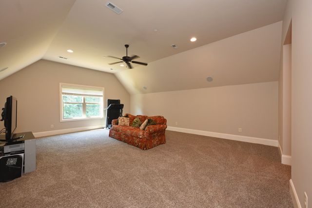 825 Piccadilly Dr, Nolensville, TN 37135