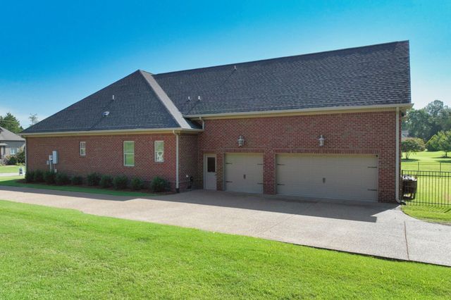 825 Piccadilly Dr, Nolensville, TN 37135