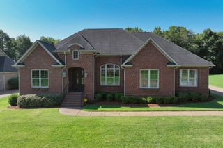 825 Piccadilly Dr, Nolensville, TN 37135