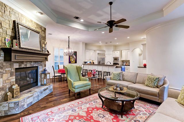 13323 Brentonwood Lane, Houston, TX 77077