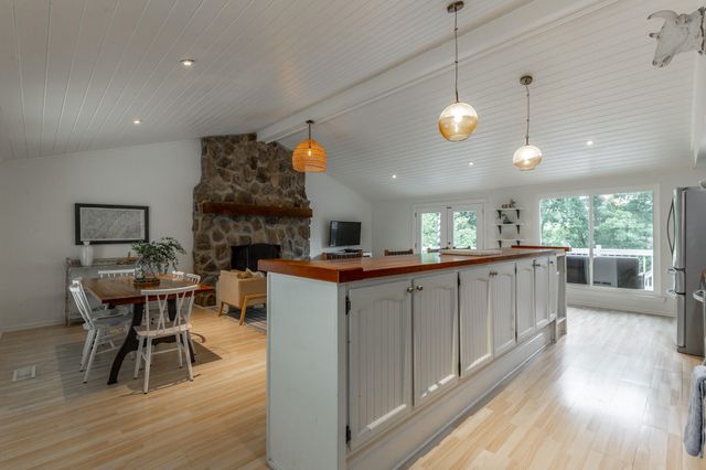 1043 Clift Cave Drive, Soddy Daisy, TN 37379