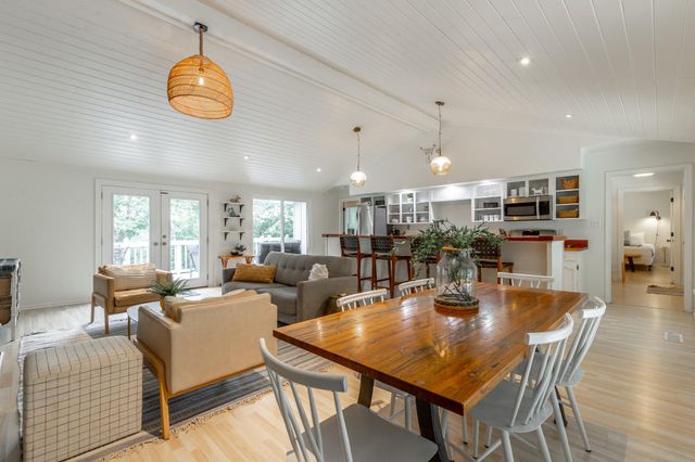 1043 Clift Cave Drive, Soddy Daisy, TN 37379