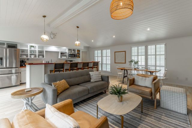 1043 Clift Cave Drive, Soddy Daisy, TN 37379