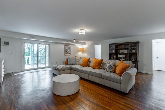 1043 Clift Cave Drive, Soddy Daisy, TN 37379