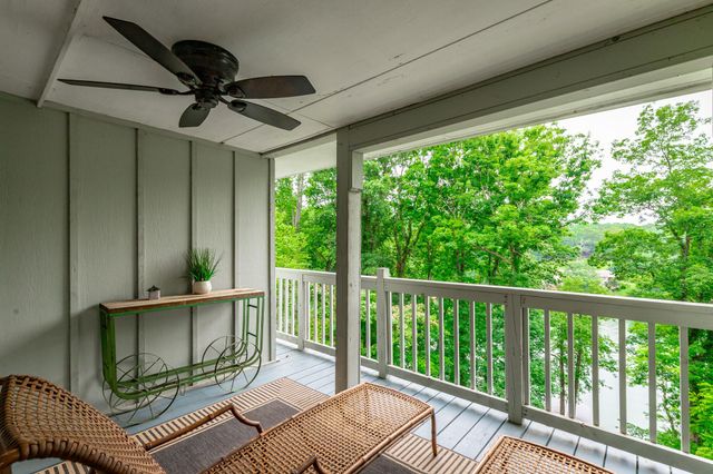 1043 Clift Cave Drive, Soddy Daisy, TN 37379