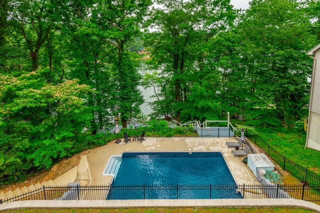1043 Clift Cave Drive, Soddy Daisy, TN 37379