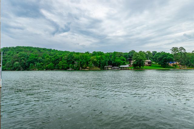 1043 Clift Cave Drive, Soddy Daisy, TN 37379