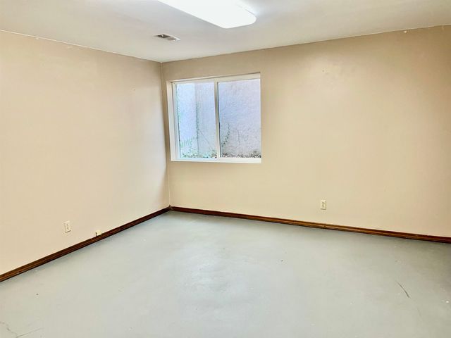 248 S Covington ST, Wichita, KS 67209