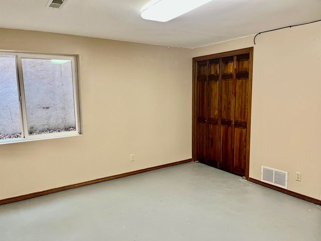 248 S Covington ST, Wichita, KS 67209