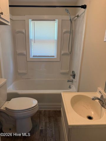 511 E Woodall Street, Smithfield, NC 27577