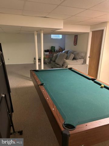 2067 E WELLINGTON RD, Newtown, PA 18940