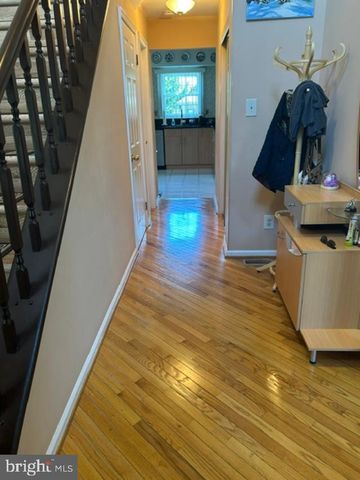 2067 E WELLINGTON RD, Newtown, PA 18940