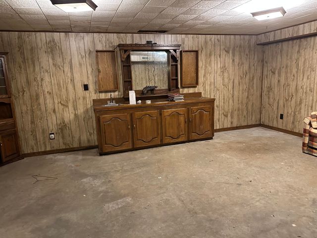 12629 Kentucky Road, Neosho, MO 64850