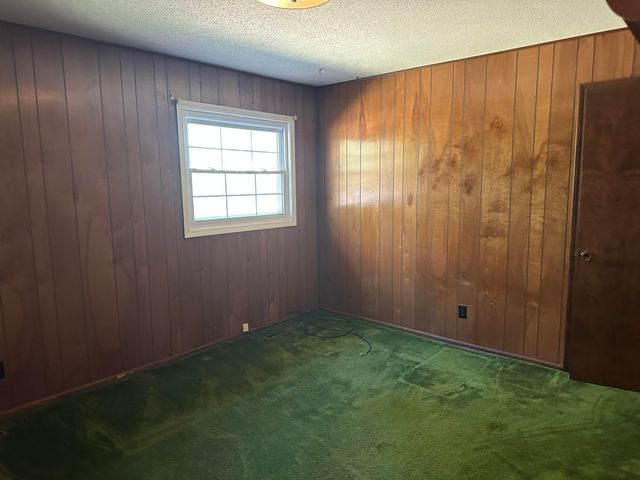 12629 Kentucky Road, Neosho, MO 64850