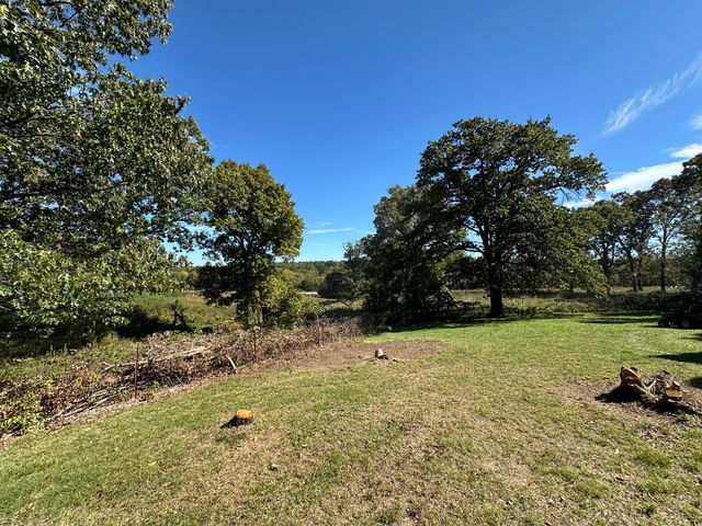 12629 Kentucky Road, Neosho, MO 64850