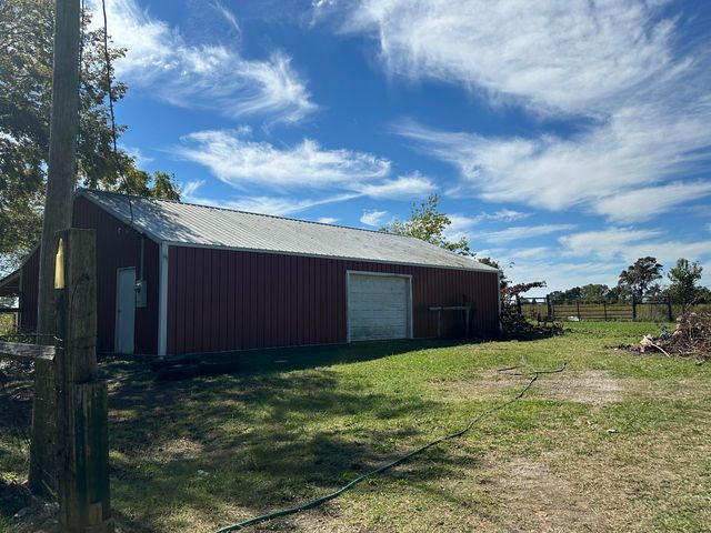 12629 Kentucky Road, Neosho, MO 64850