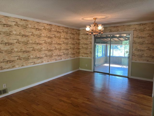 12629 Kentucky Road, Neosho, MO 64850